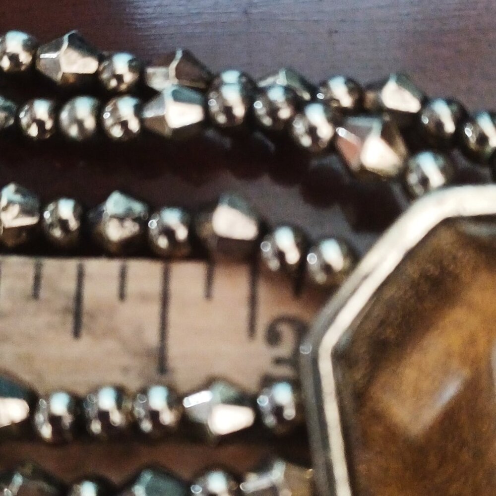 Gorgeous Topaz Brown Color Rhinstone Necklace - Picture 5 of 5